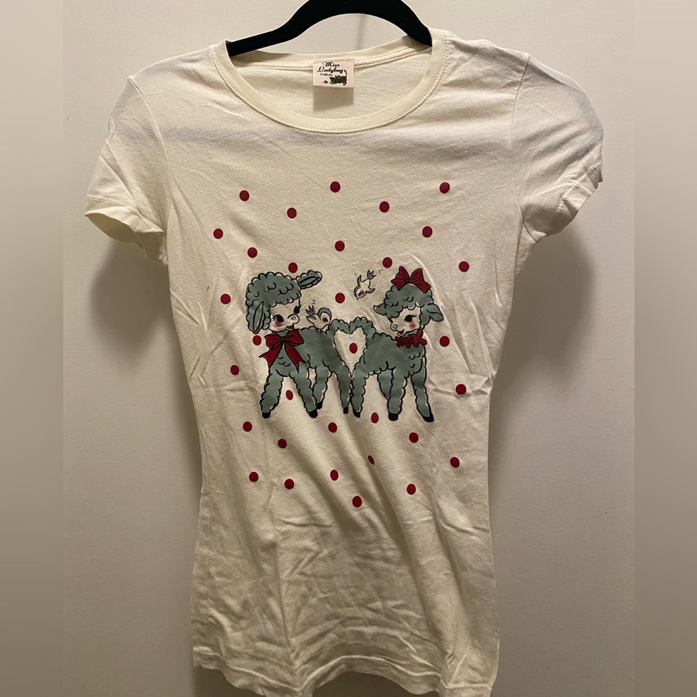 Retro tee with Lambs graphic